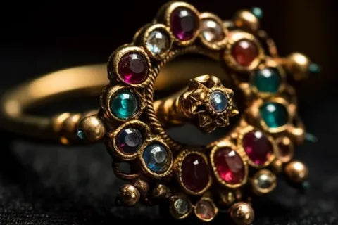 Master the Art of Neck Stacks: Your Guide to Layering Necklaces Like a Pro