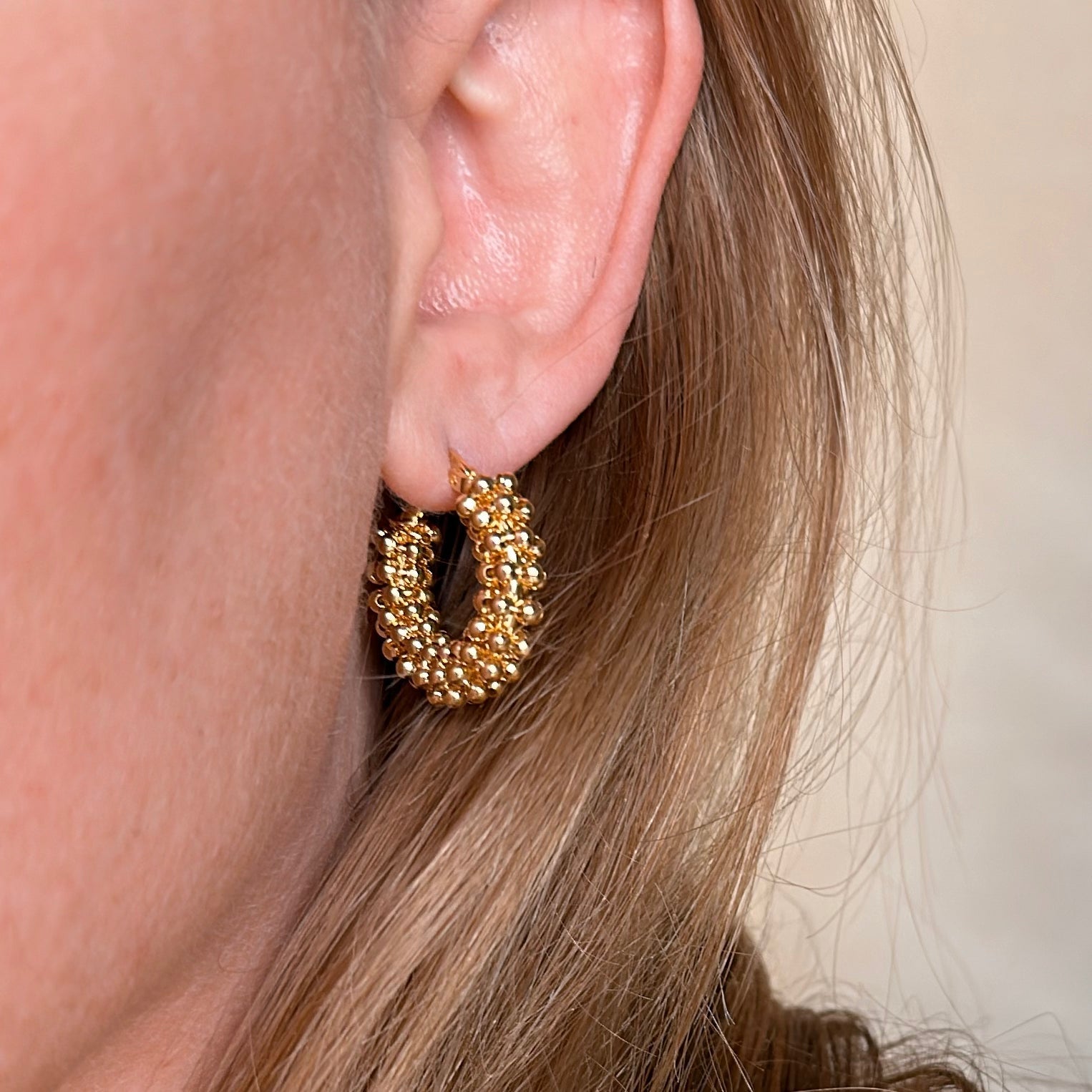 CAMi 18k Gold Filled Beaded Cluster Hoop Earrings – Timeless, Chic & Handcrafted in Brazil