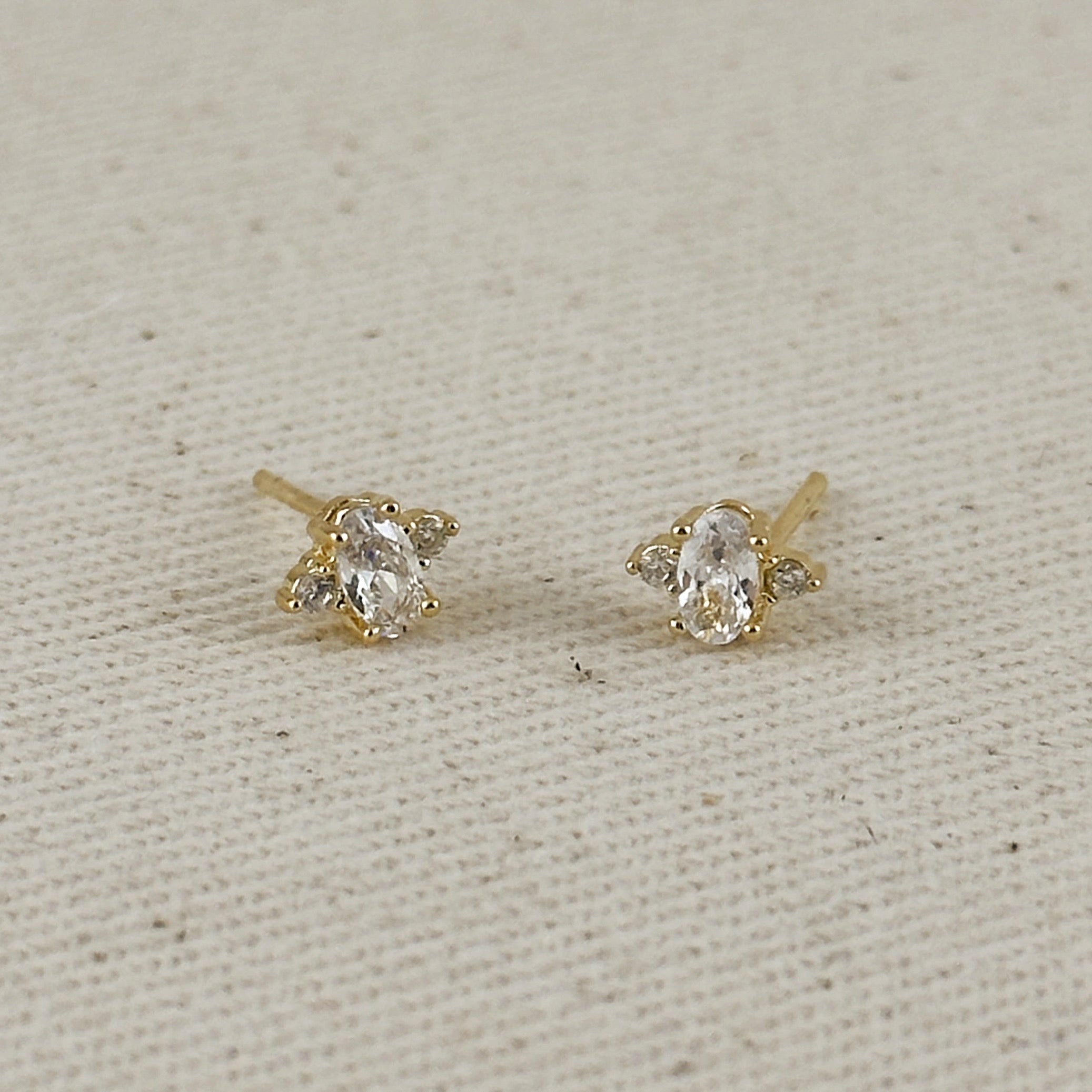 18k Gold Filled Mini Oval CZ Stud Earrings – Dainty, Elegant & Handcrafted in Brazil