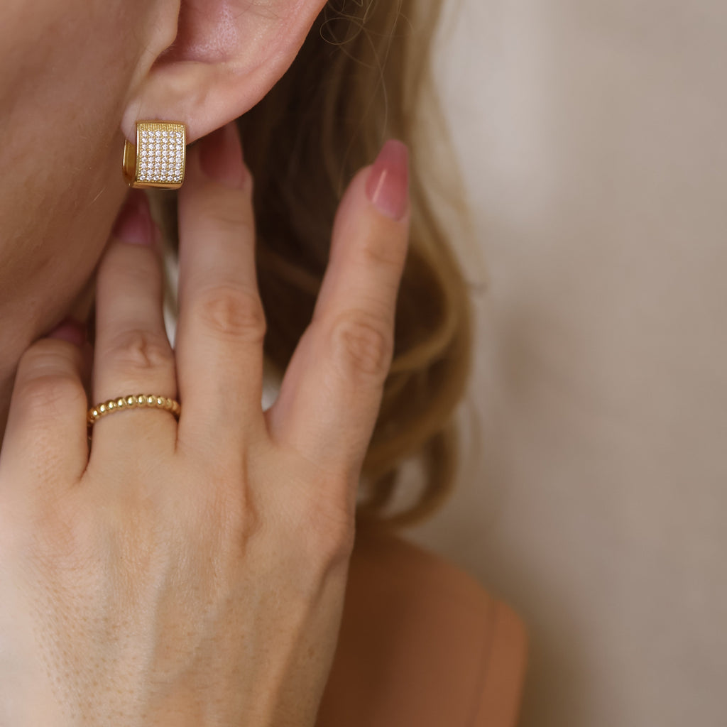CAMi 18k Gold Filled Iced Chunky Square Clicker Earrings – Bold, Sparkling & Handcrafted in Brazil