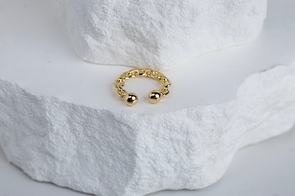 18k Gold Filled Crafted Chain Ear Cuff – Modern, Edgy & Handcrafted in Brazil (No Piercing Needed)
