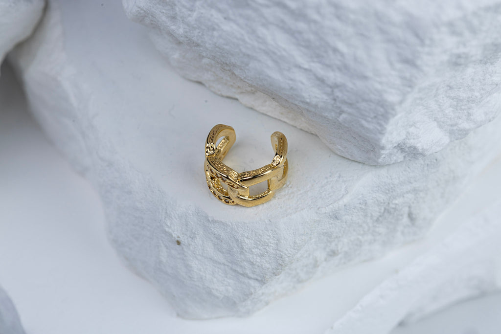 18k Gold Filled Chain Ear Cuff with Cubic Zirconia – Modern, Dainty & Piercing-Free