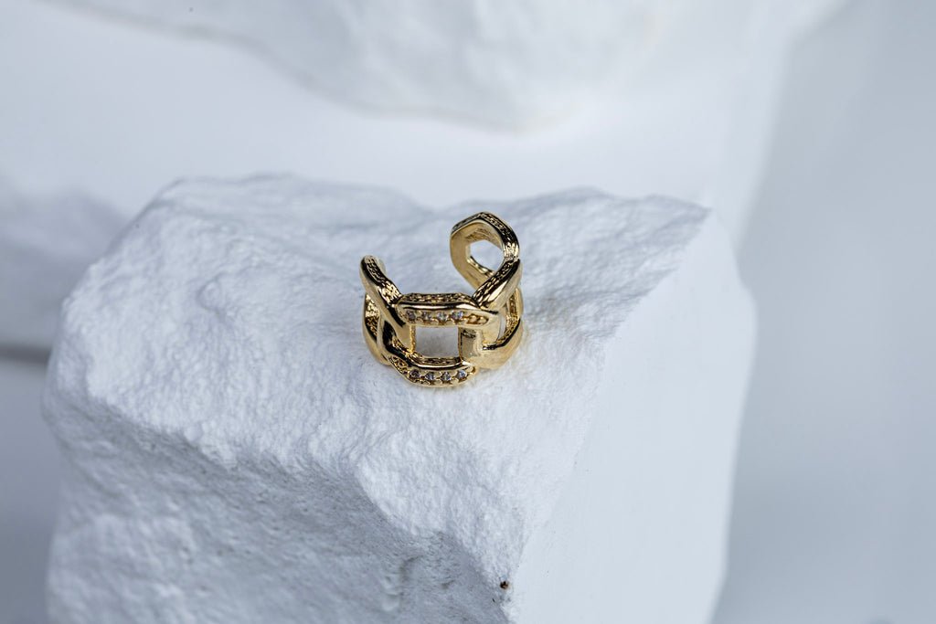 18k Gold Filled Chain Ear Cuff with Cubic Zirconia – Modern, Dainty & Piercing-Free
