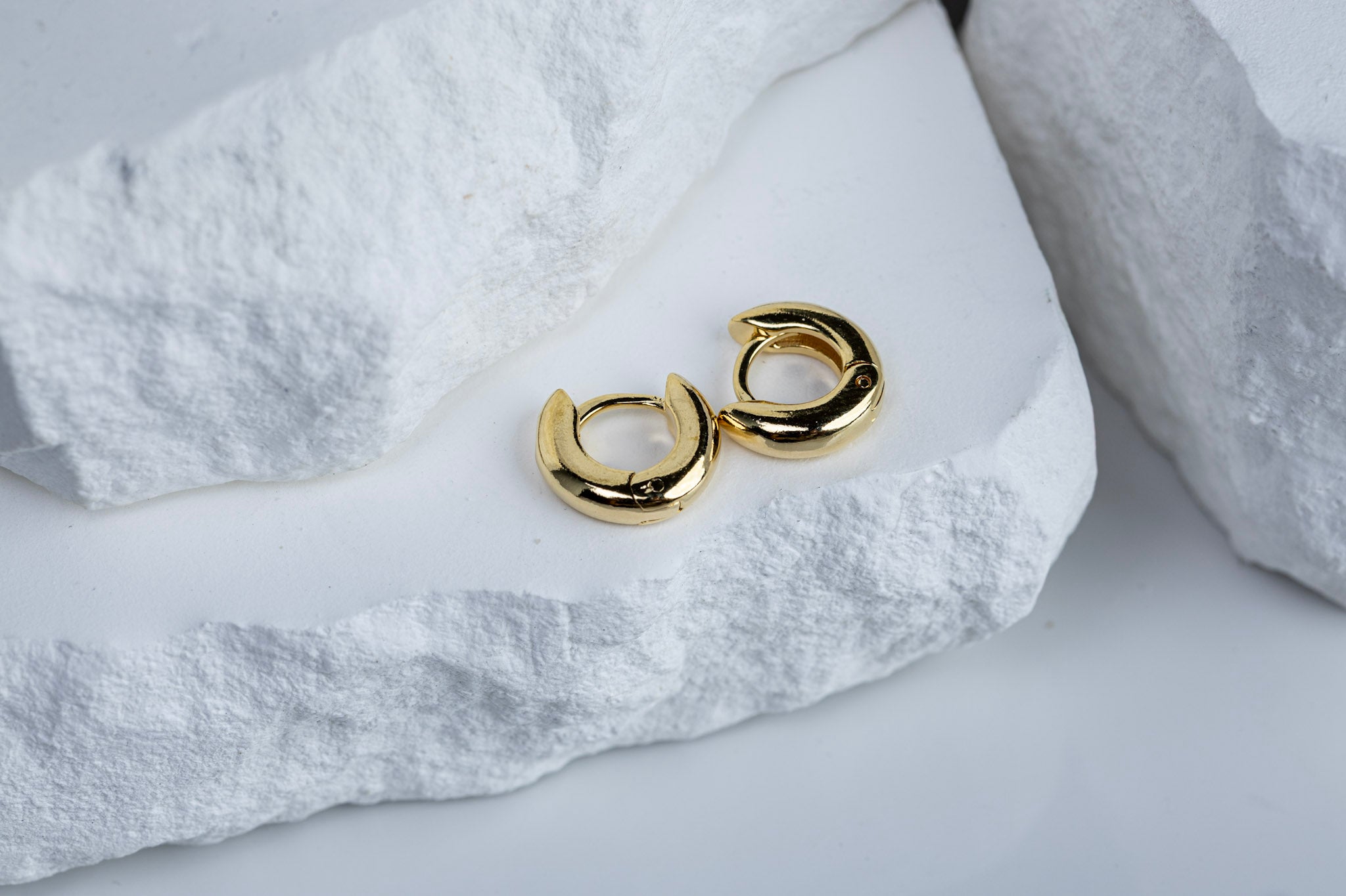 18k Gold Filled Mini Rounded Hoop Earrings – Dainty, Minimalist & Timeless