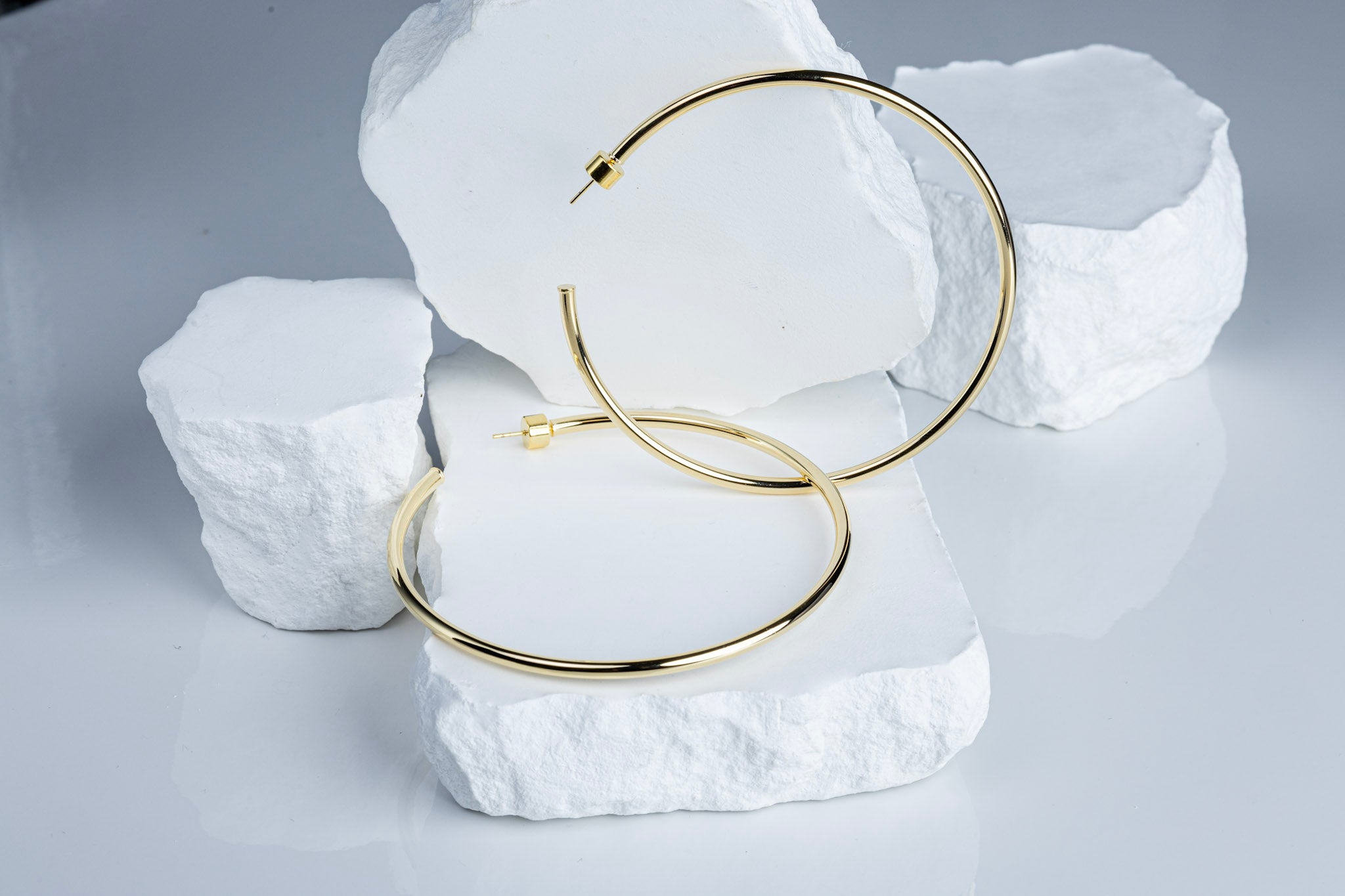 18k Gold Filled 80mm New Wave Hoop Earrings – Bold, Contemporary & Handcrafted in Brazil