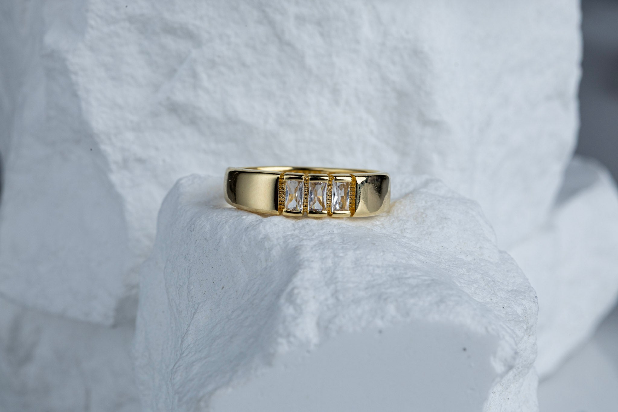 CAMi 18k Gold Filled Trio Baguette CZ Stone Ring – Elegant, Sparkling & Handcrafted in Brazil
