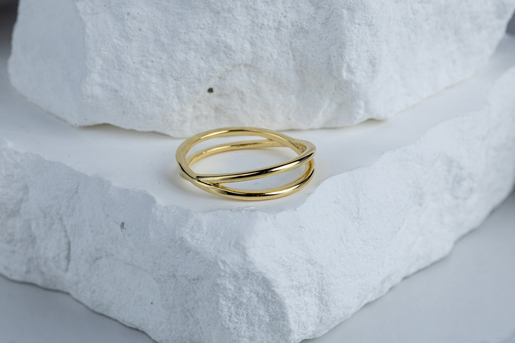 18k Gold Filled X Ring – Minimalist, Elegant & Handcrafted in Brazil