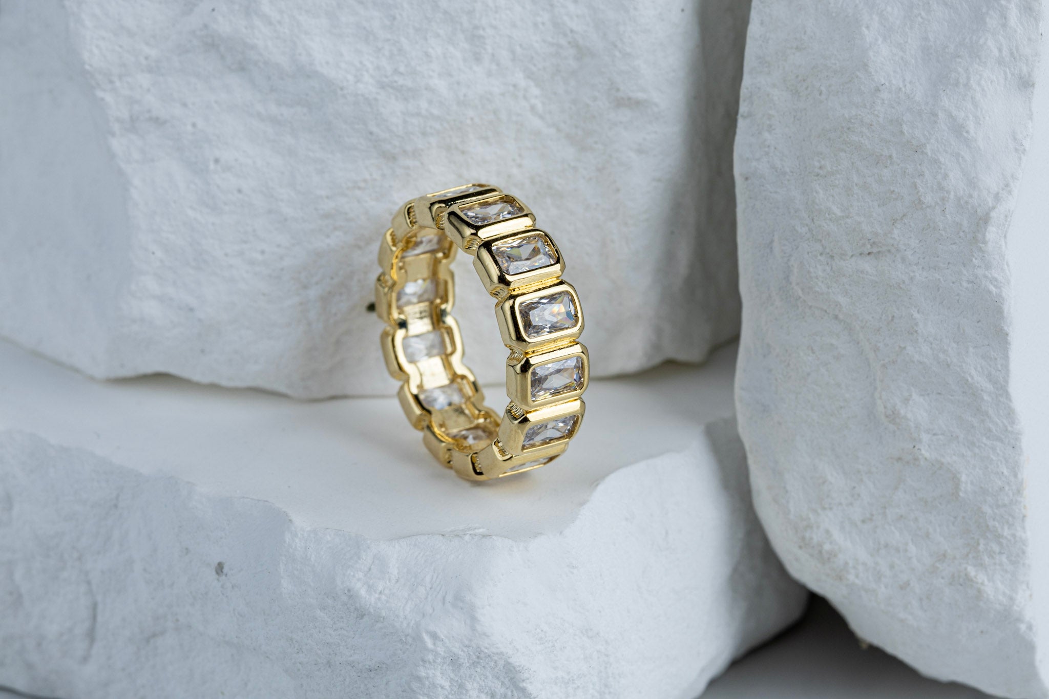 CAMi 18k Gold Filled Chunky CZ Eternity Band Ring – Bold, Sparkling & Handcrafted in Brazil