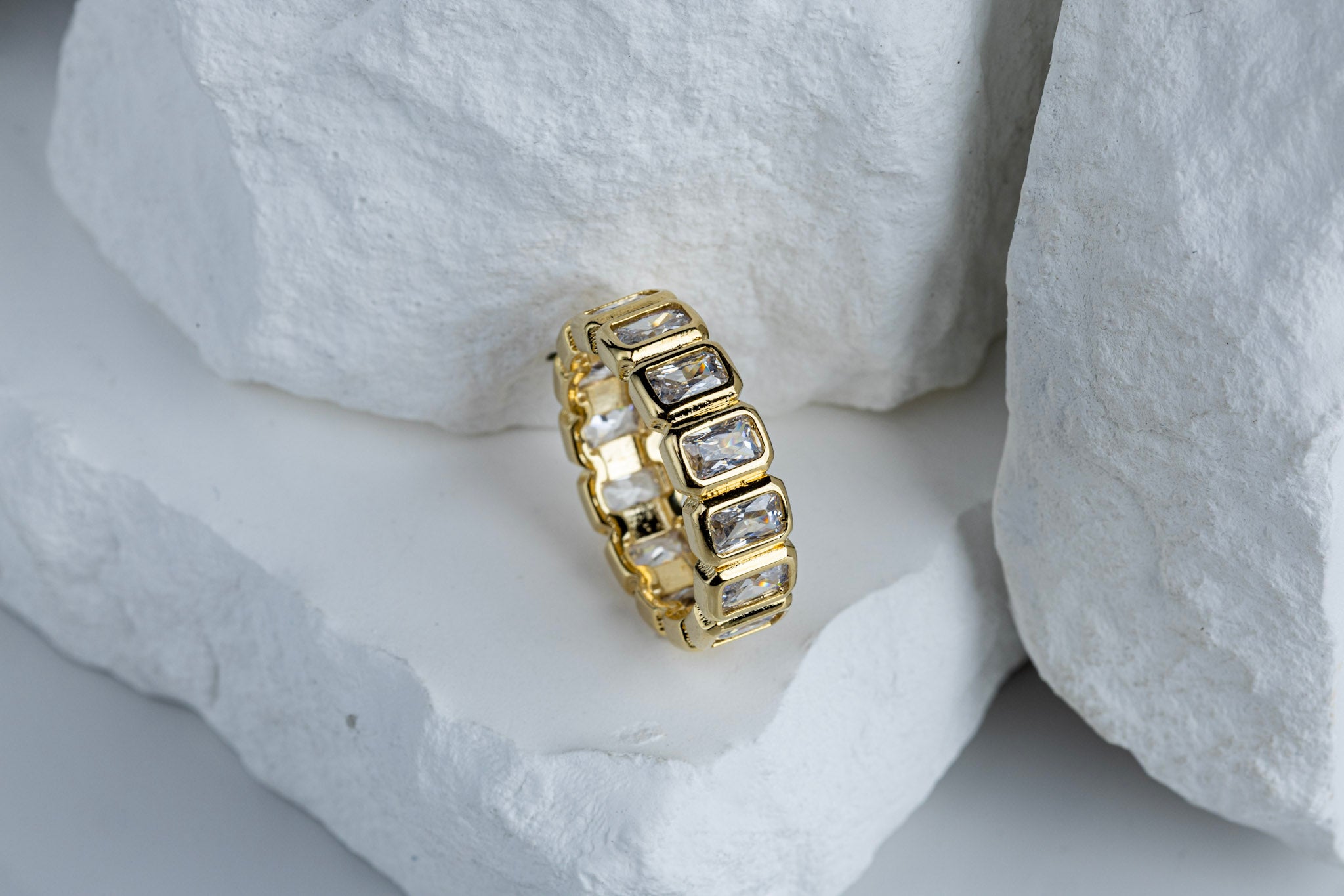CAMi 18k Gold Filled Chunky CZ Eternity Band Ring – Bold, Sparkling & Handcrafted in Brazil