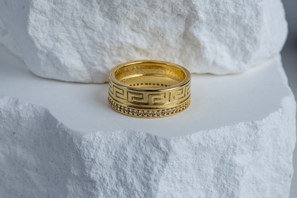 CAMi 18k Gold Filled Greek Pattern Band Ring with Cubic Zirconia – Timeless, Elegant & Handcrafted in Brazil