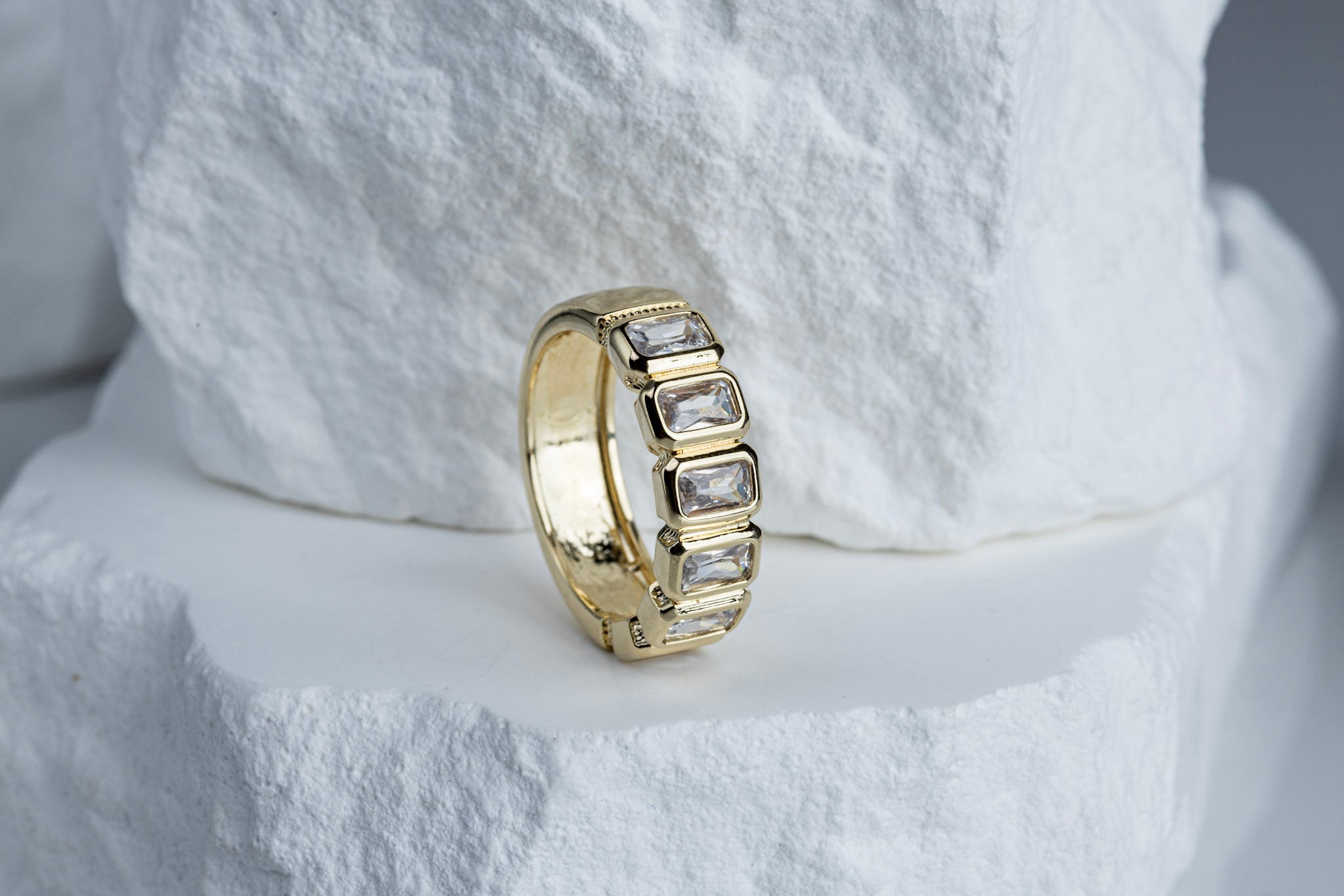 CAMi 18k Gold Filled Chunky CZ Ring – Elegant, Sparkling & Handcrafted in Brazil