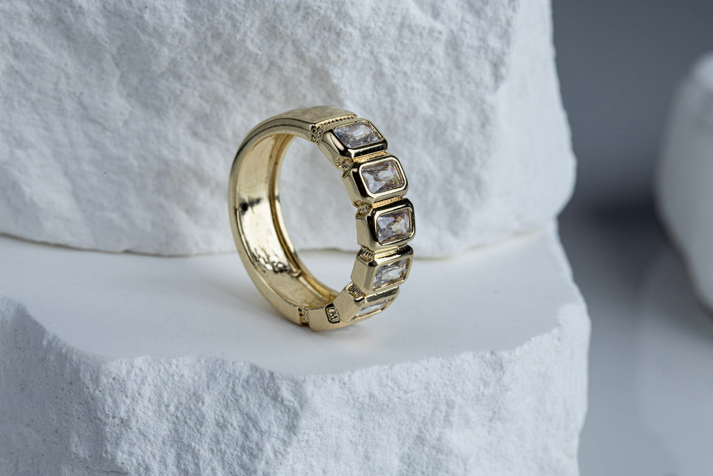 CAMi 18k Gold Filled Chunky CZ Ring – Elegant, Sparkling & Handcrafted in Brazil