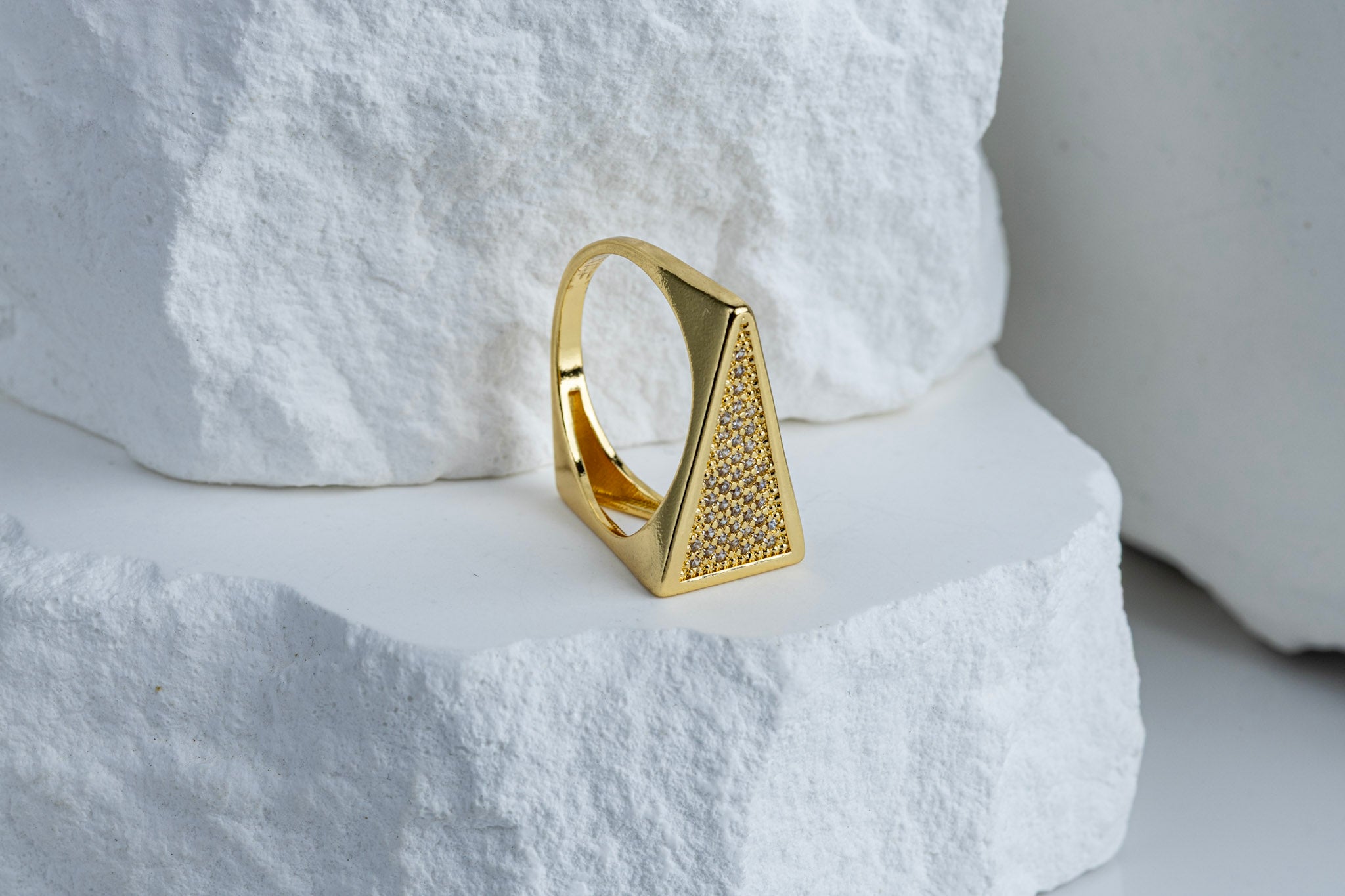 CAMi 18k Gold Filled CZ Geometric Ring – Unique, Sparkling & Handcrafted in Brazil