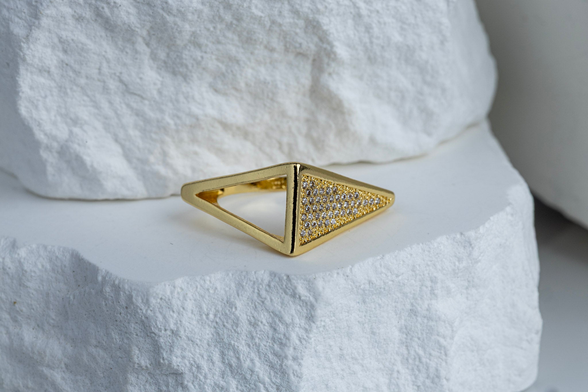 CAMi 18k Gold Filled CZ Geometric Ring – Unique, Sparkling & Handcrafted in Brazil
