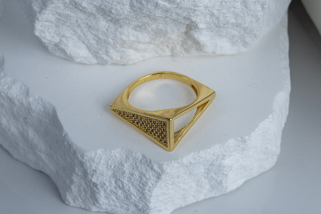 CAMi 18k Gold Filled CZ Geometric Ring – Unique, Sparkling & Handcrafted in Brazil