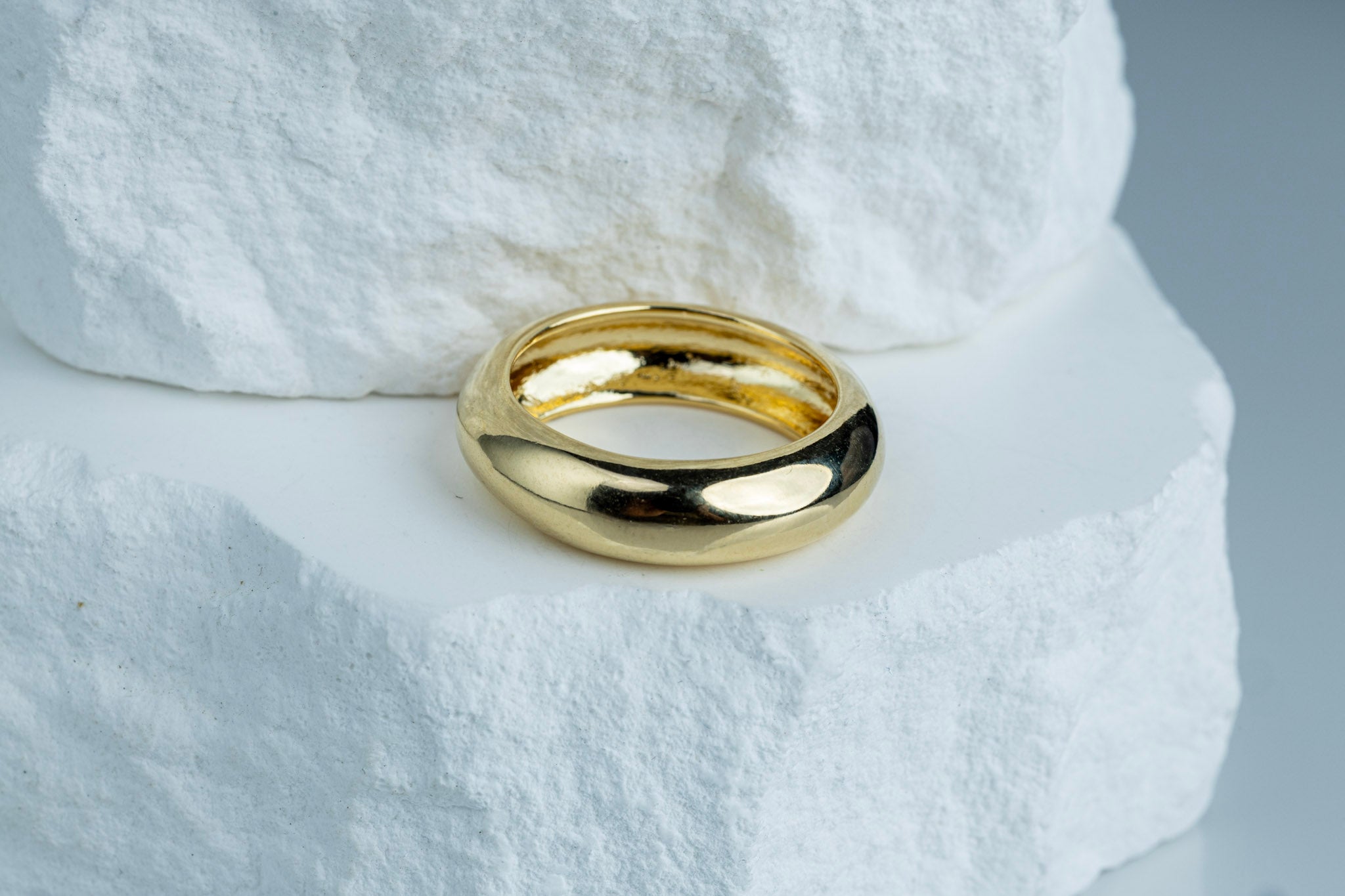 CAMi 18k Gold Filled Chunky Rounded Band Ring – Bold, Timeless & Handcrafted in Brazil