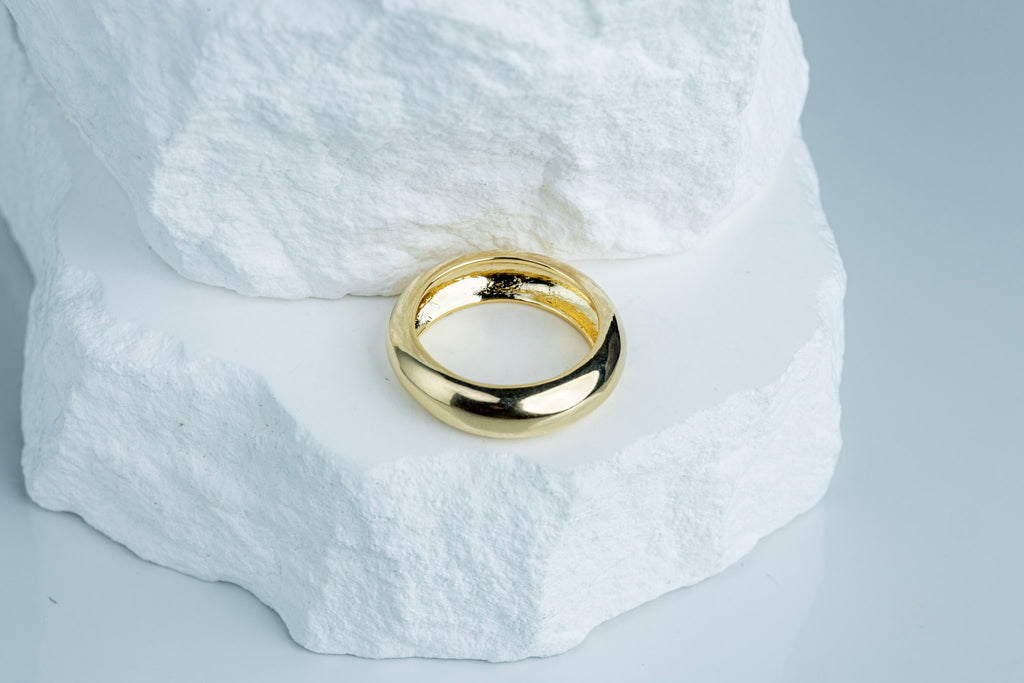 CAMi 18k Gold Filled Chunky Rounded Band Ring – Bold, Timeless & Handcrafted in Brazil