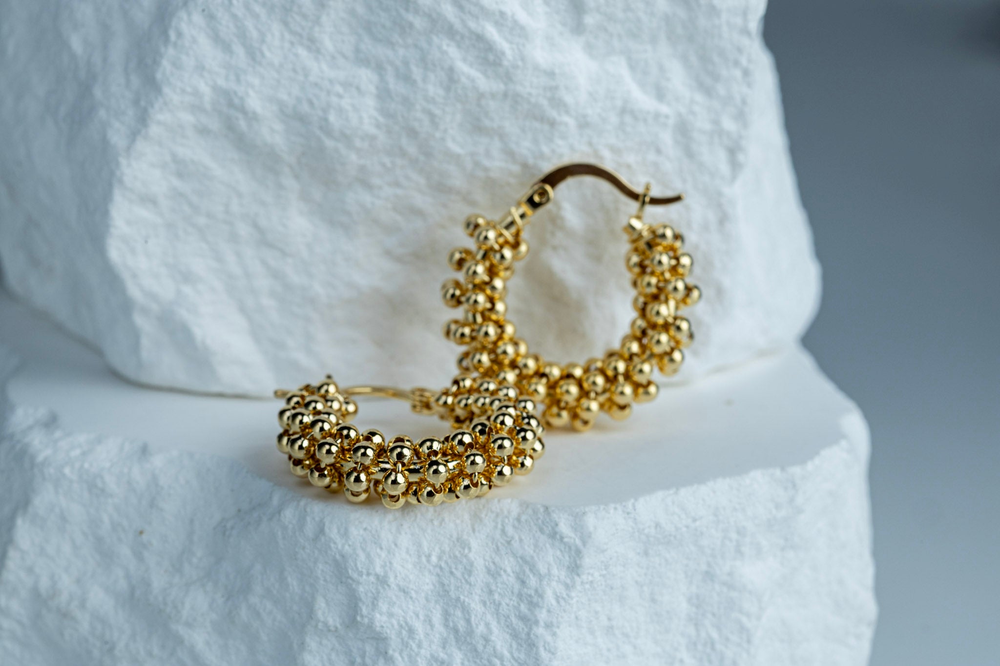 CAMi 18k Gold Filled Beaded Cluster Hoop Earrings – Timeless, Chic & Handcrafted in Brazil