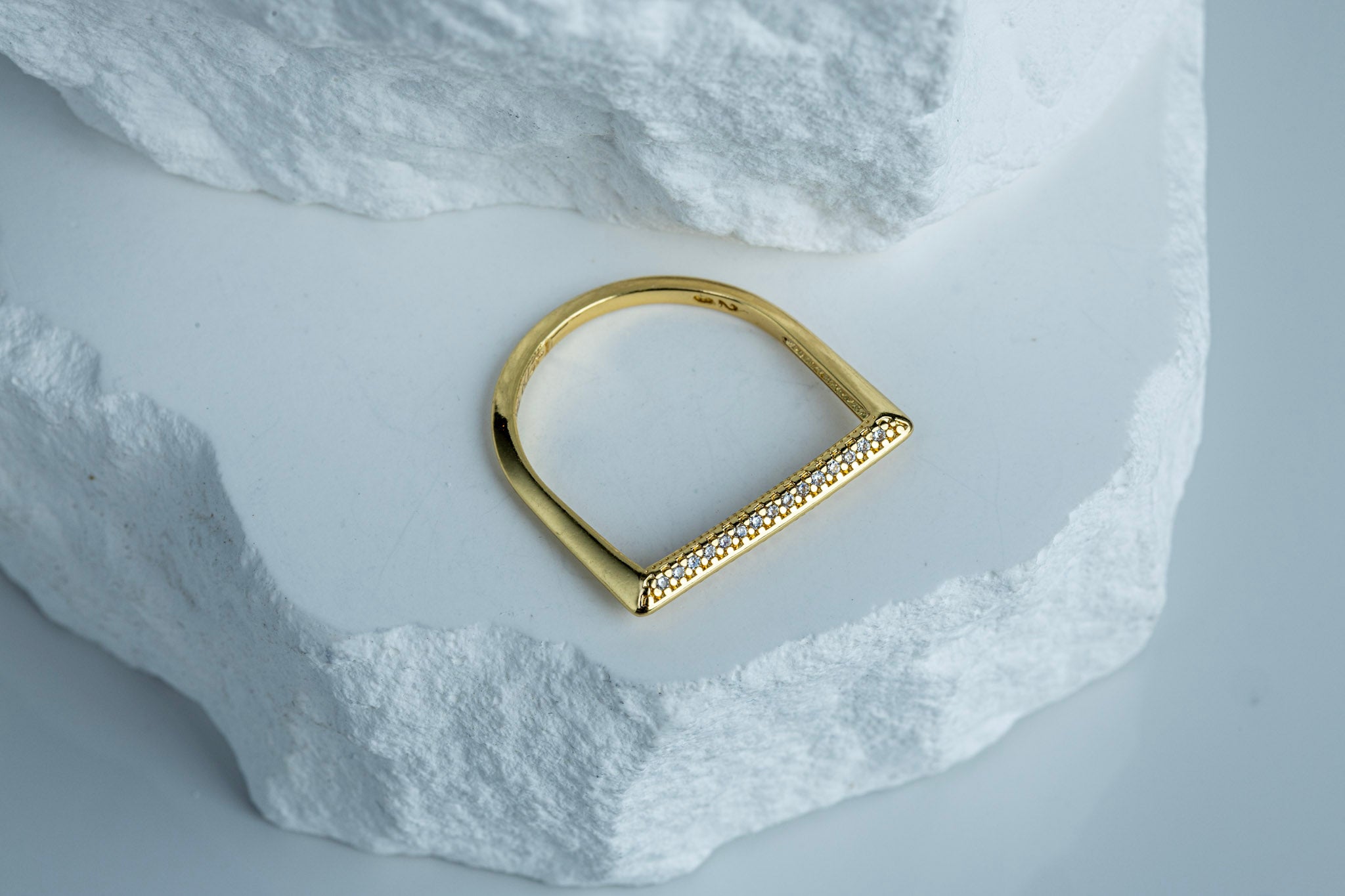 CAMi 18k Gold Filled Thin Line CZ Ring – Minimalist, Stackable & Handcrafted in Brazil