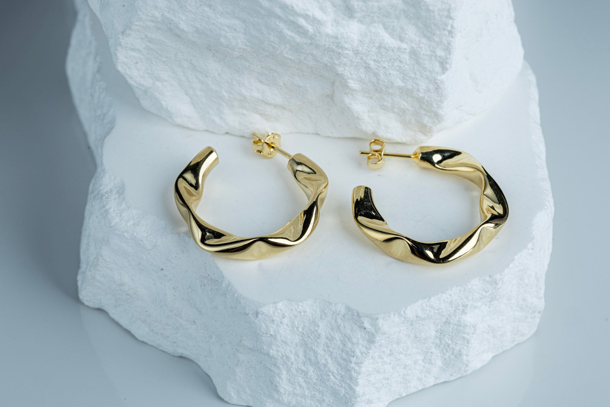 18k Gold Filled Crimped Half-Hoop Earrings – Modern Texture with Timeless Elegance
