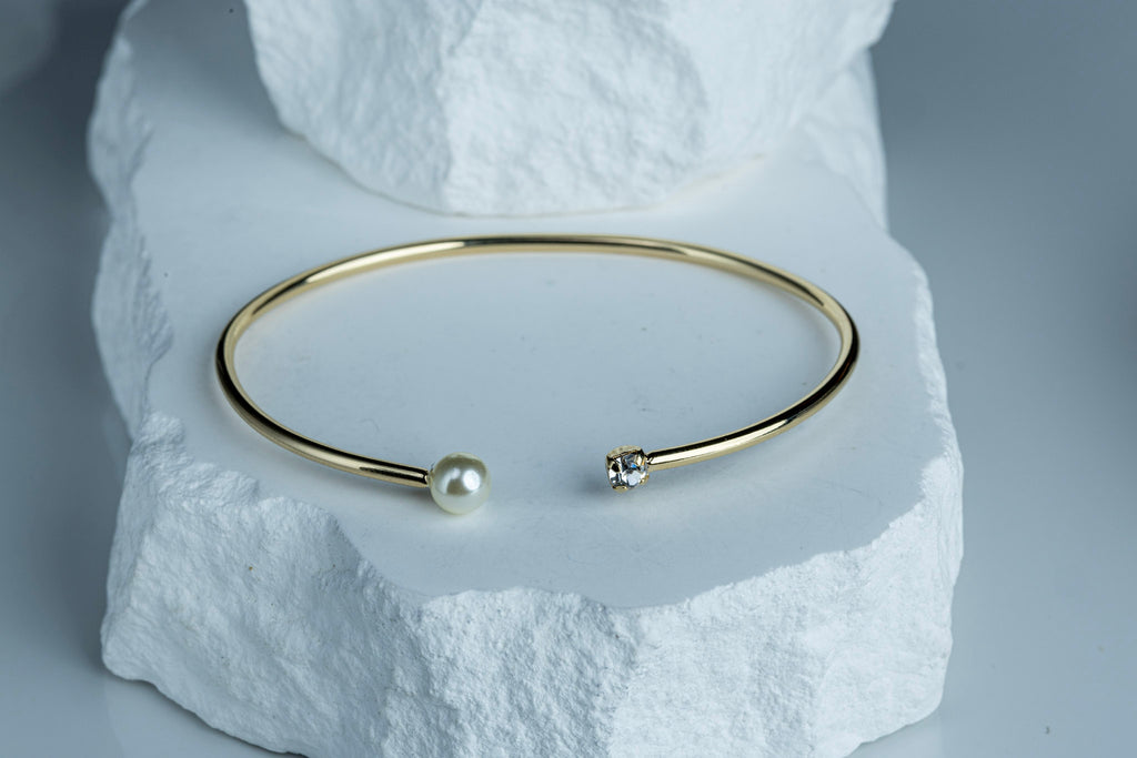 CAMi 18k Gold Filled Pearl and Crystal Cuff Bracelet – Unique, Elegant & Handcrafted in Brazil