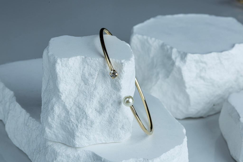 CAMi 18k Gold Filled Pearl and Crystal Cuff Bracelet – Unique, Elegant & Handcrafted in Brazil