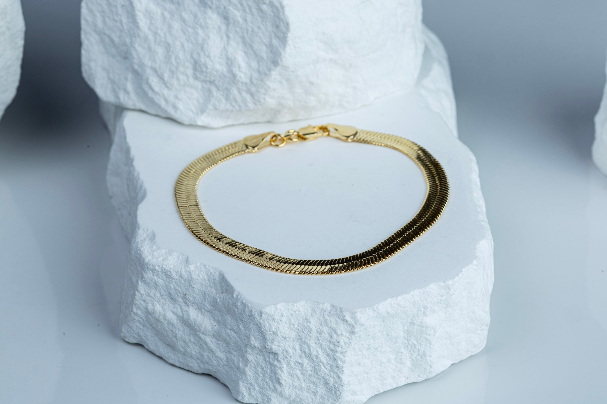 18k Gold Filled 6mm Herringbone Bracelet – Classic, Bold & Handcrafted in Brazil