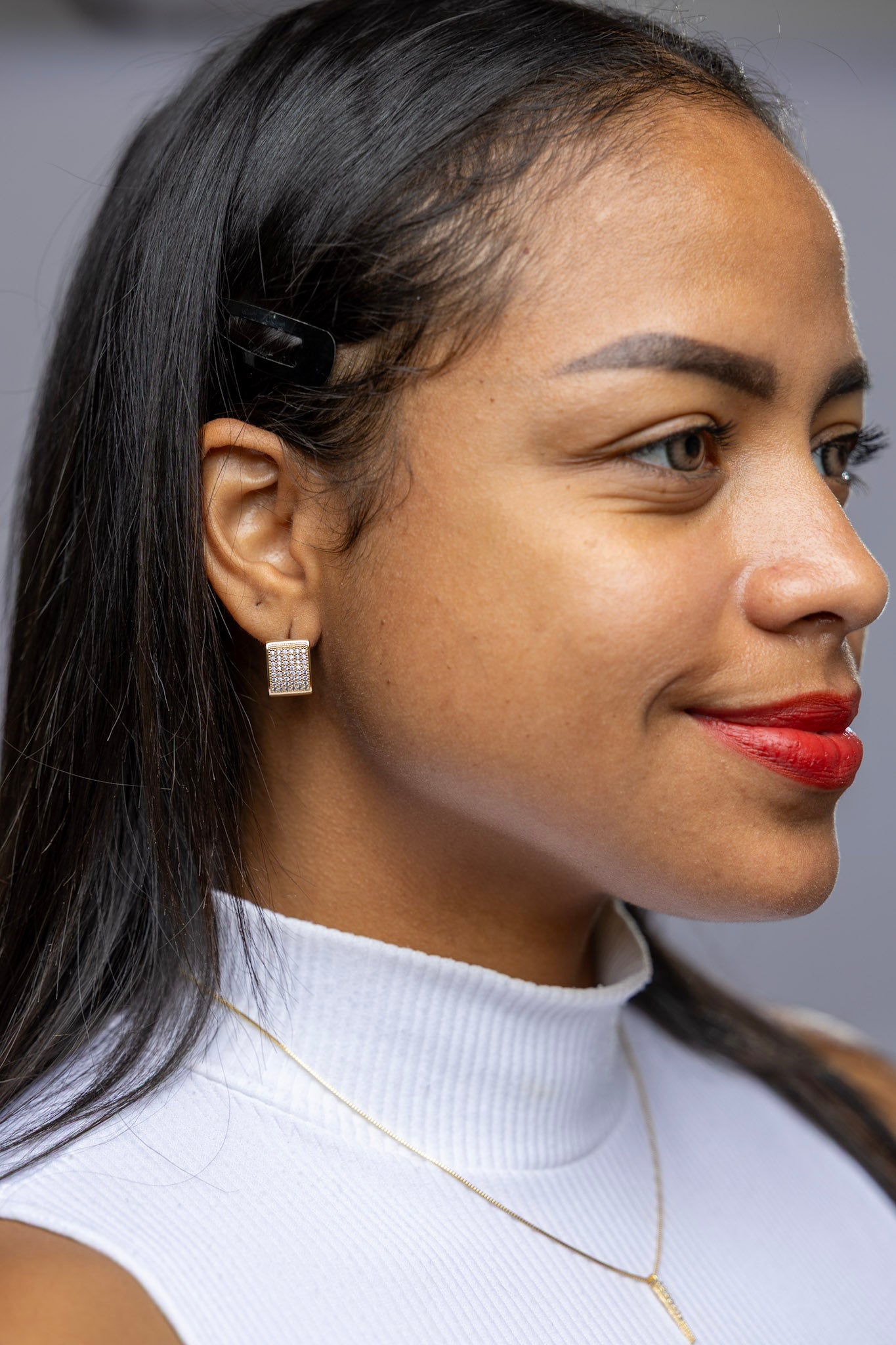 CAMi 18k Gold Filled Iced Chunky Square Clicker Earrings – Bold, Sparkling & Handcrafted in Brazil