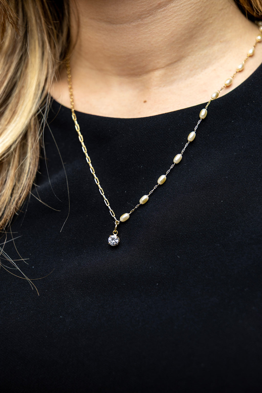 CAMi 18k Gold Filled Oval Pearl Necklace with CZ Charm – Elegant, Unique & Handcrafted in Brazil