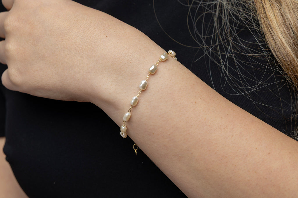 18k Gold Filled Baroque Pearl Bracelet – Elegant, Timeless & Handcrafted in Brazil