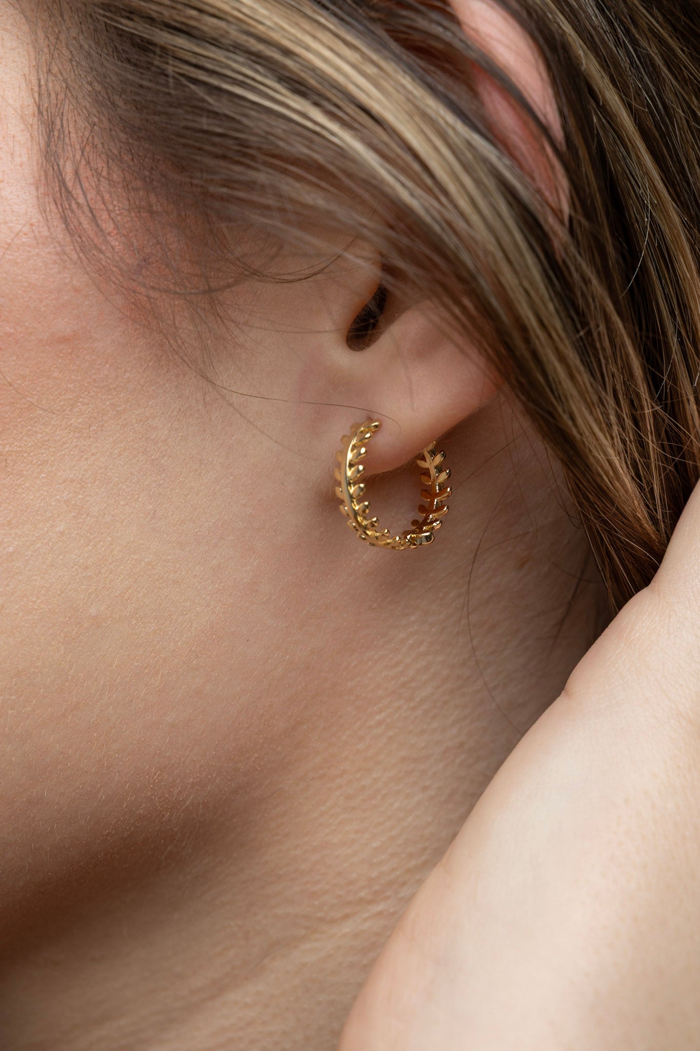 18k Gold Filled Leaf Clicker Earrings – Nature-Inspired, Elegant & Versatile