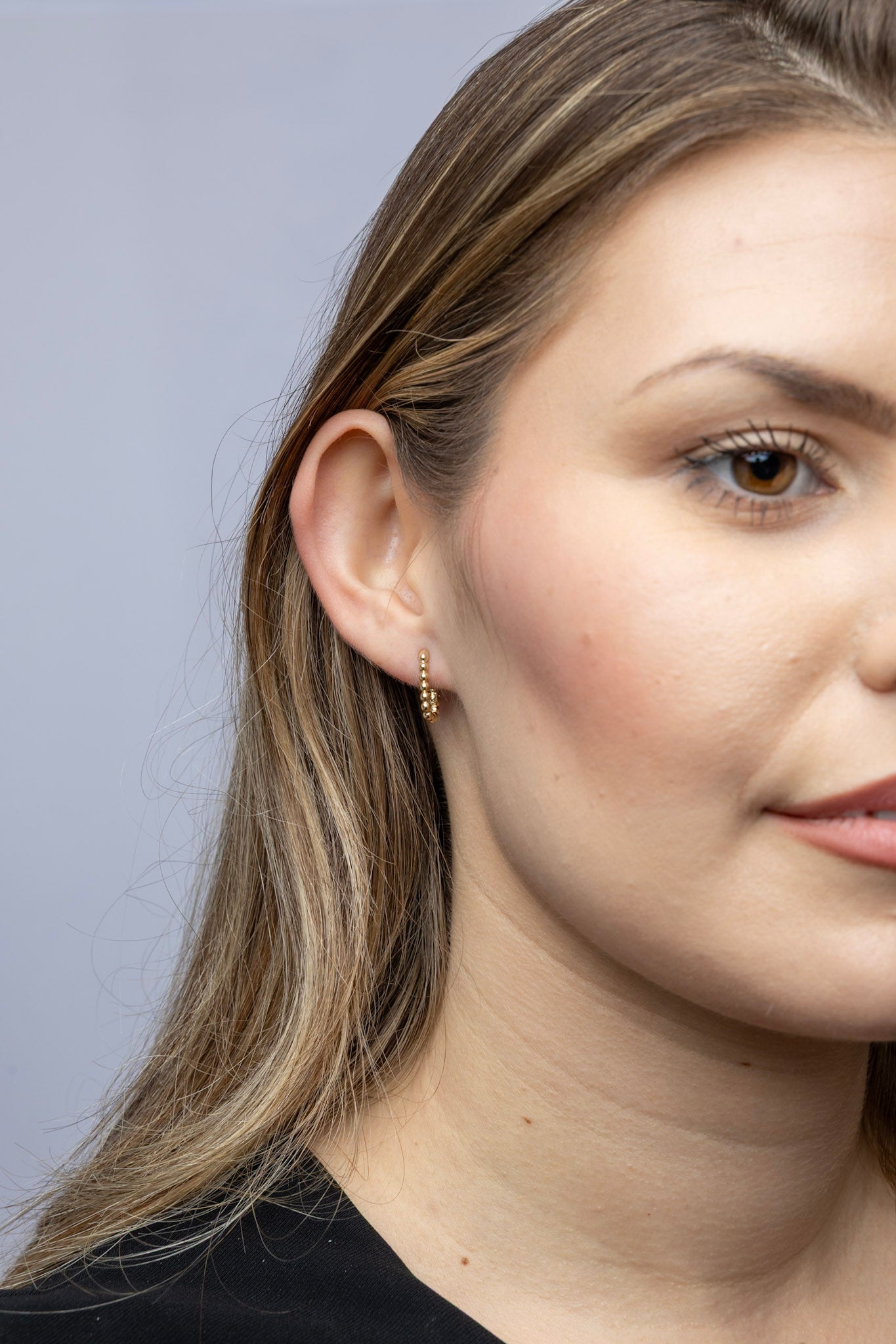 18k Gold Filled Beaded Rectangle Clicker Earrings – Modern, Trendy & Handcrafted in Brazil