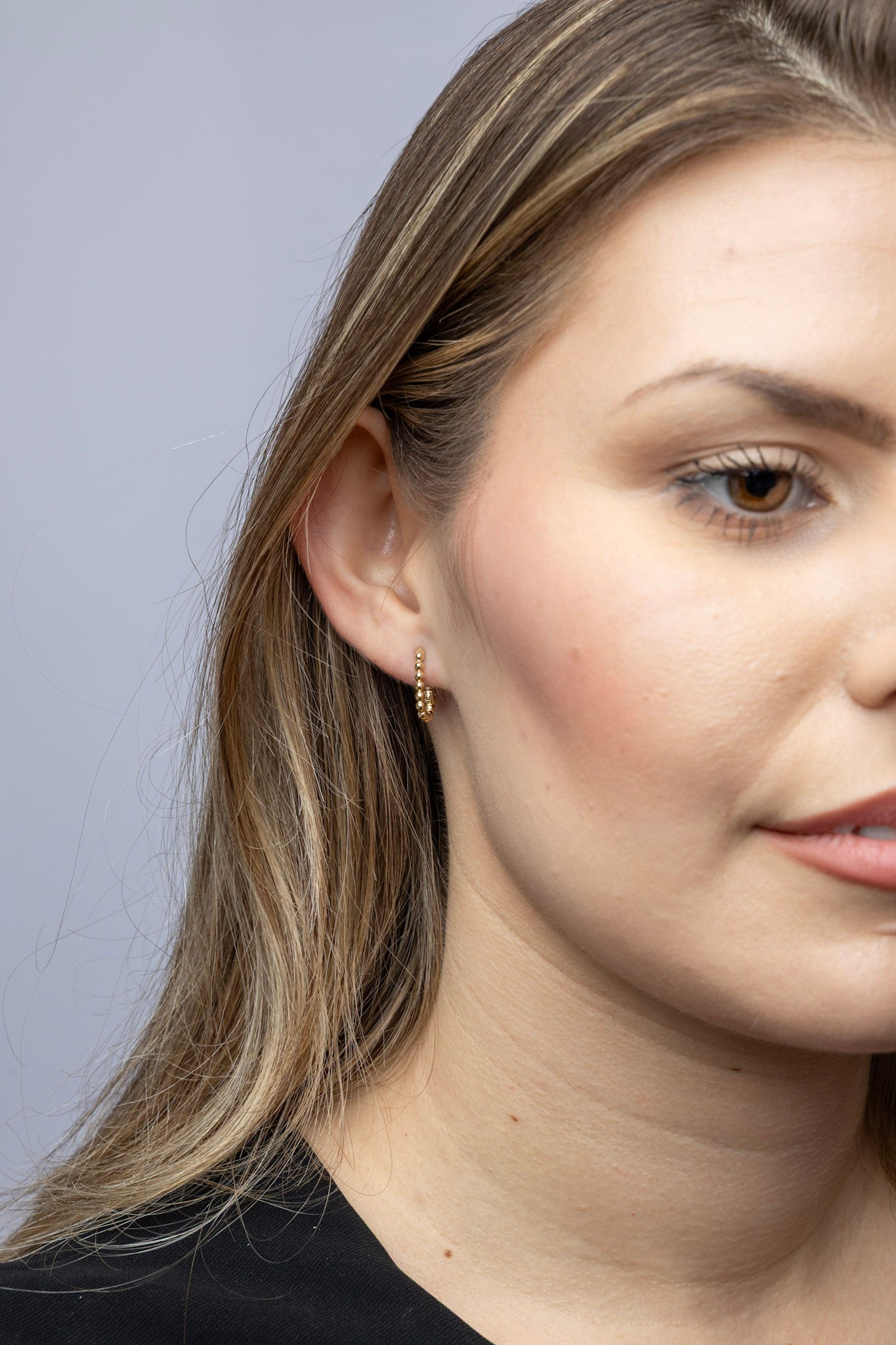 18k Gold Filled Beaded Rectangle Clicker Earrings – Modern, Trendy & Handcrafted in Brazil