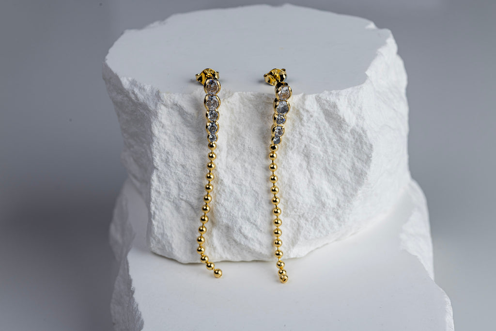 CAMi 18k Gold Filled CZ and Beads Gradient Drop Earrings – Elegant, Unique & Eye-Catching