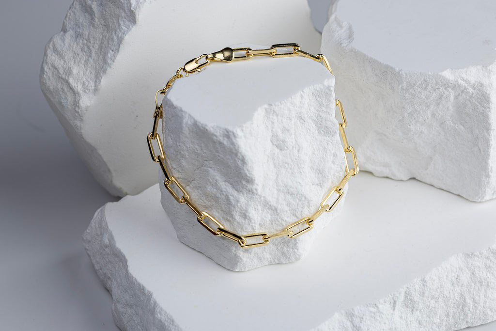 18k Gold Filled Paperclip Link Bracelet – Modern, Chic & Handcrafted in Brazil