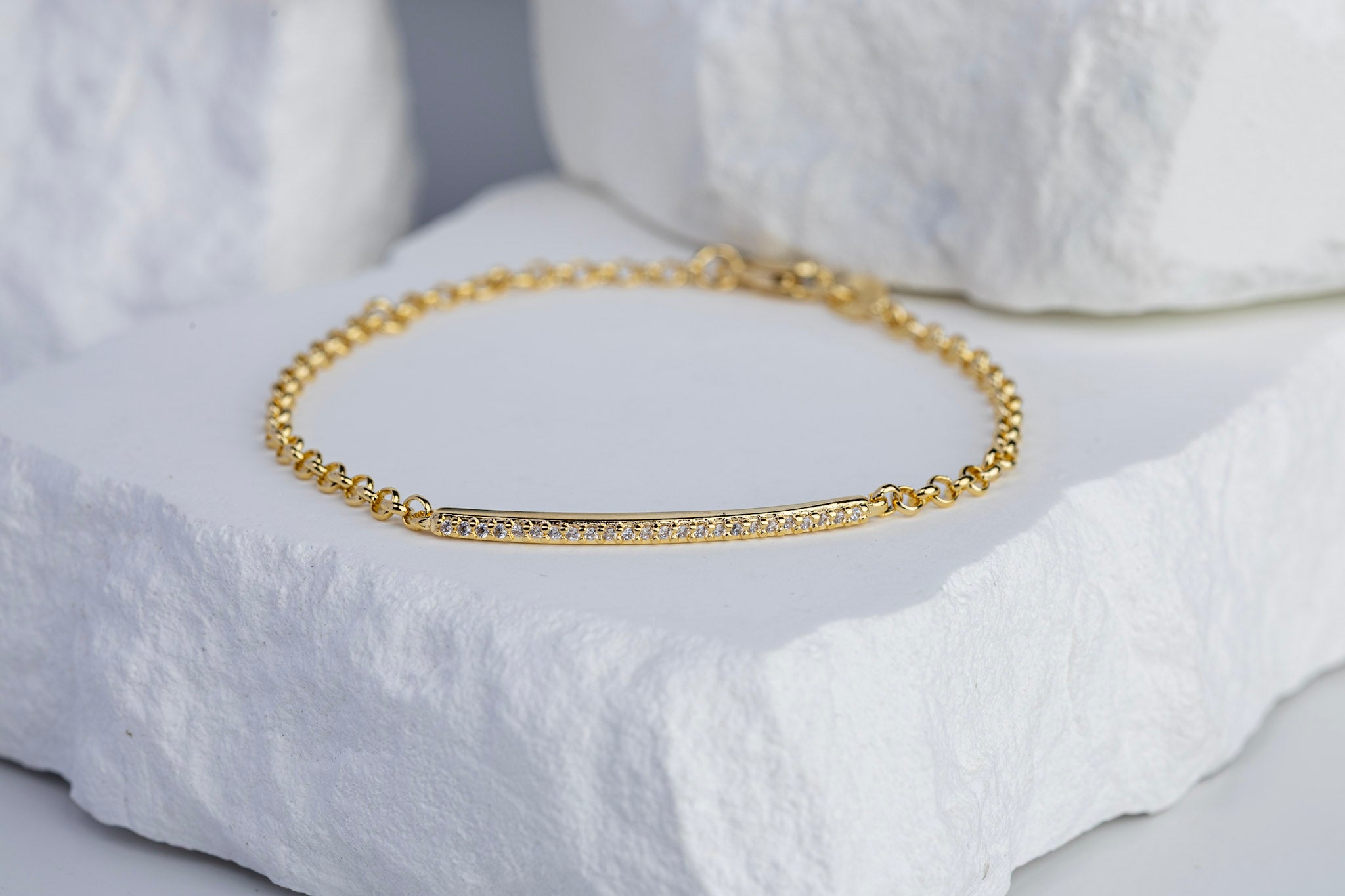 CAMi 18k Gold Filled 2mm CZ Bar Bracelet – Minimalist, Elegant & Handcrafted in Brazil