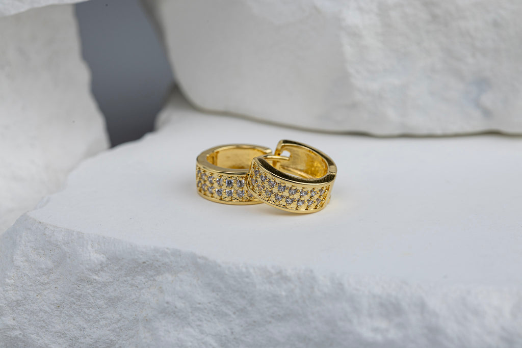CAMi 18k Gold Filled Wide CZ Clicker Hoop Earrings – Bold, Sparkling & Timeless