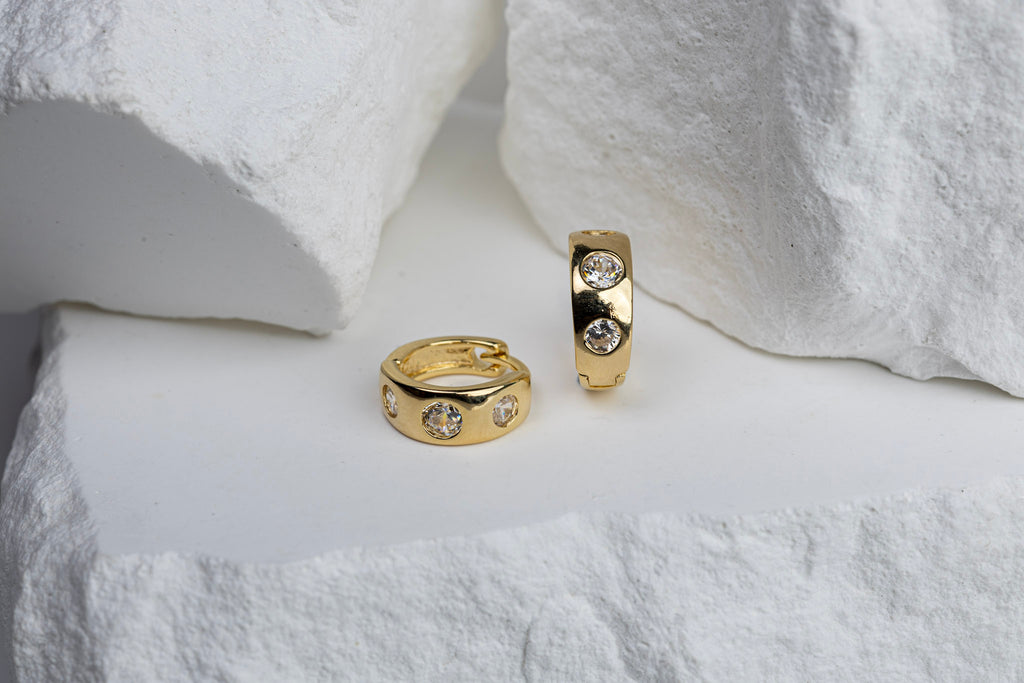 18k Gold Filled Huggie Hoop Earrings with Large Cubic Zirconia – Elegant, Sparkling & Everyday Chic
