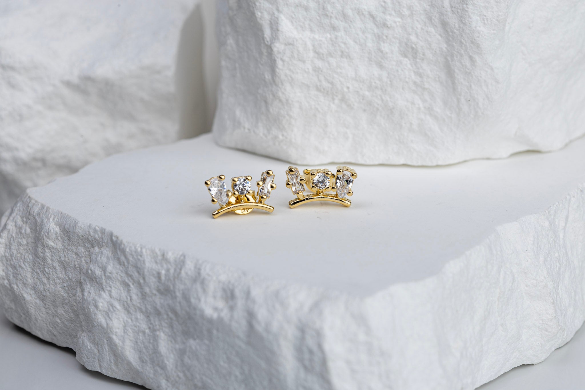 CAMi 18k Gold Filled 3-Shape Cubic Zirconia Stud Earrings – Artistic, Elegant & Unique
