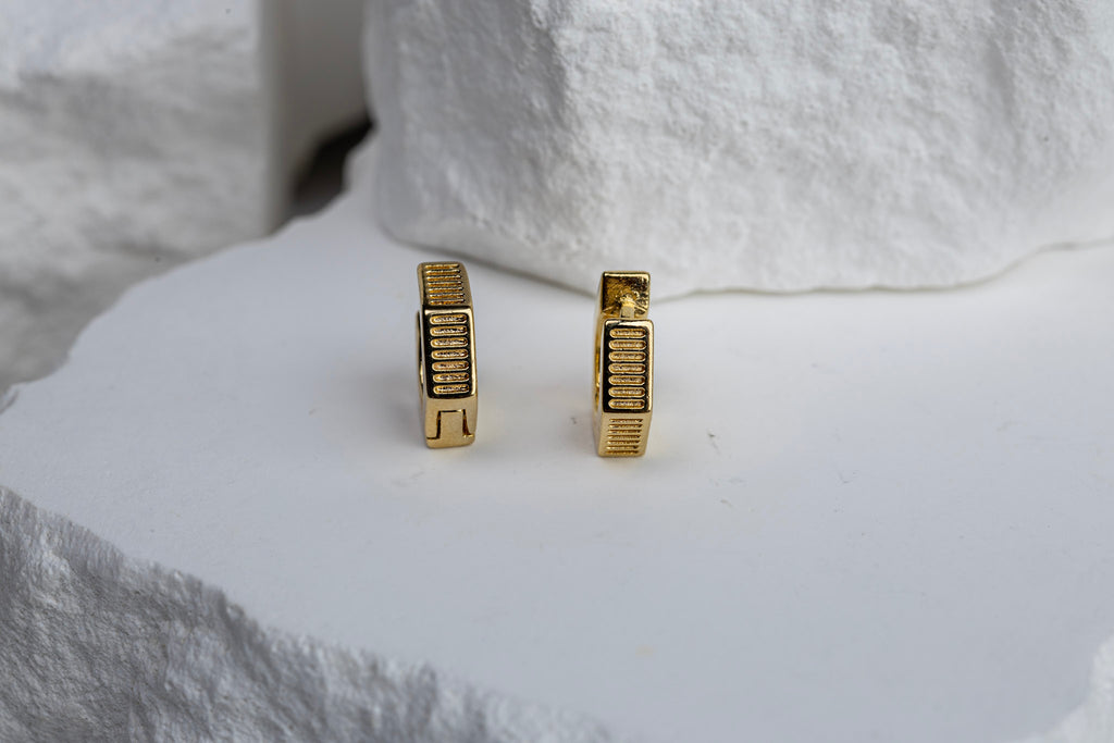 18k Gold Filled Textured Clicker Hoop Earrings – Chic, Versatile & Everyday Elegant