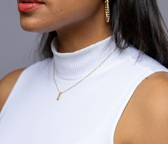 18k Gold Filled Mini Dog Tag Necklace with Micro CZ Stones – Elegant, Minimalist & Handcrafted in Brazil