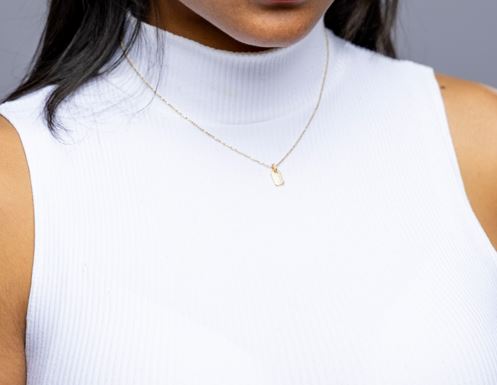 18k Gold Filled Mini Dog Tag Necklace with Micro CZ Stones – Elegant, Minimalist & Handcrafted in Brazil