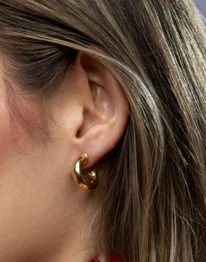CAMi 18k Gold Filled Mini Chubby C-Hoop Earrings – Dainty, Classic & Effortlessly Chic