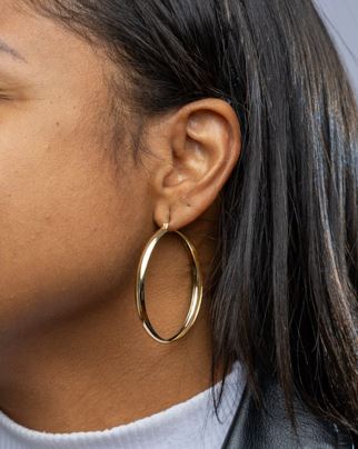 CAMi 18k Gold Filled 50mm Hoop Earrings – Lightweight, Classic & Timeless