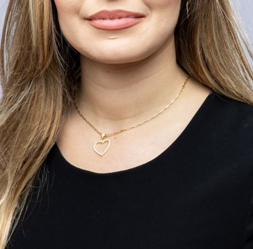 CAMi 18k Gold Filled Stoned Heart Necklace – Elegant, Symbolic & Handcrafted in Brazil