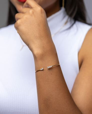 CAMi Dainty 18k Gold Filled Cuff Bracelet with CZ Stones – Minimalist, Elegant & Handcrafted in Brazil