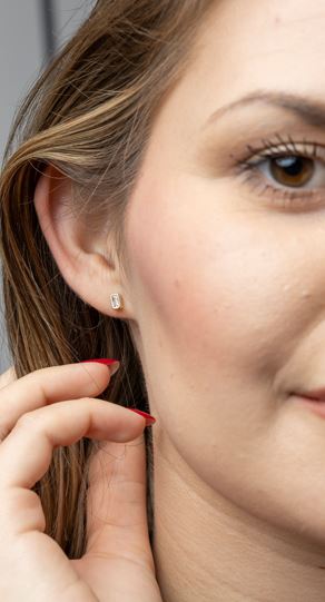 CAMi 18k Gold Filled Mini Bezel Baguette Stud Earrings – Dainty, Minimalist & Modern