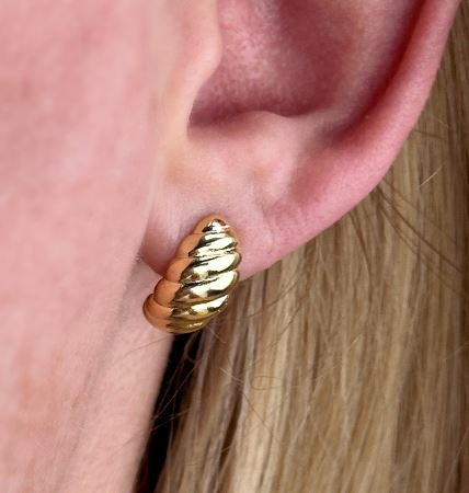 CAMi 18k Gold Filled Croissant Stud Earrings – Modern, Chic & Timeless
