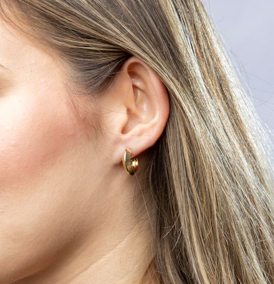 18k Gold Filled Faceted Half-Hoop Earrings – Elegant, Unique & Timeless Shine