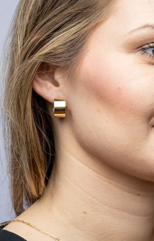 CAMi 18k Gold Filled Wide Flat Polished Half Hoop Earrings – Bold, Sleek & Timeless